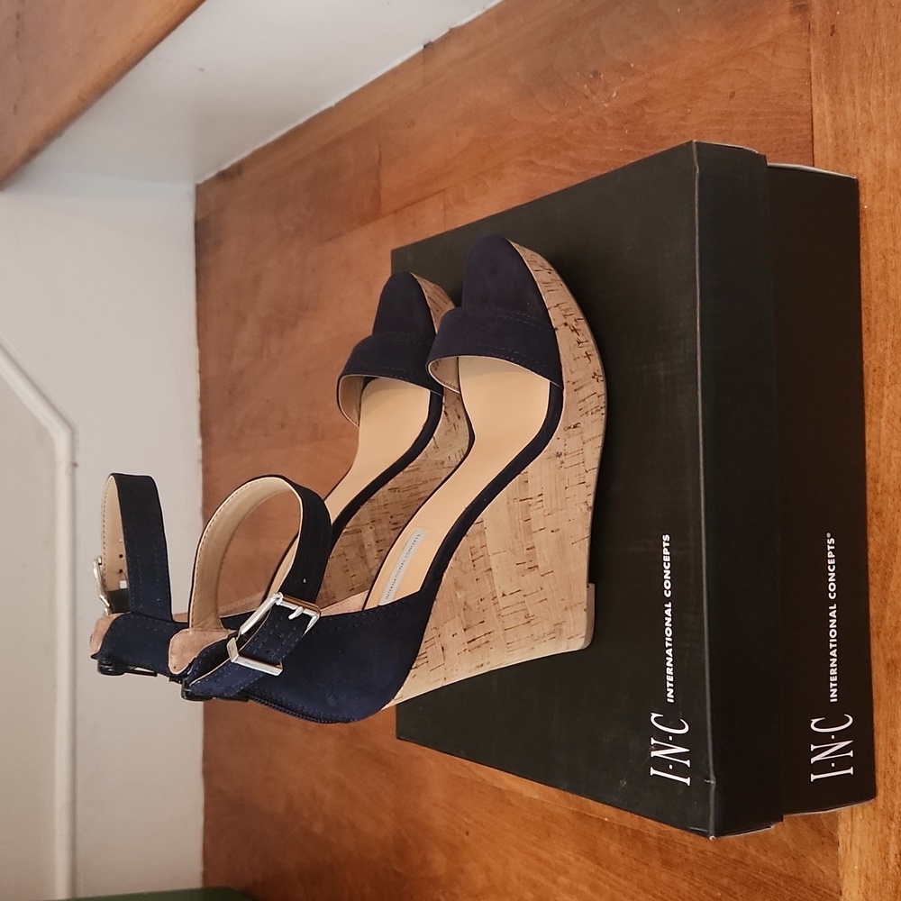 I.N.C. shoes - Picture 2 of 4